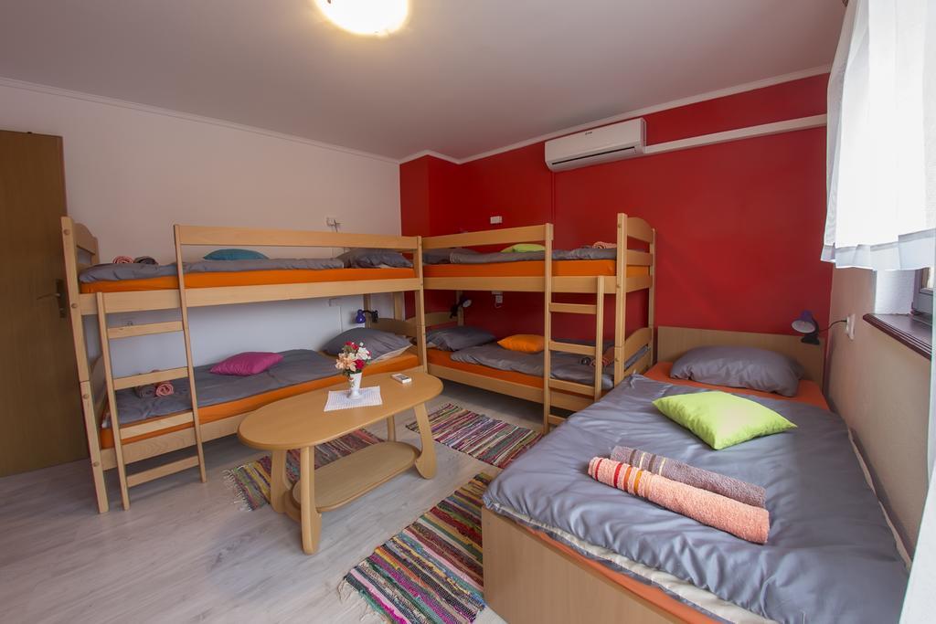 Guesthouse Adi Mostar Eksteriør billede