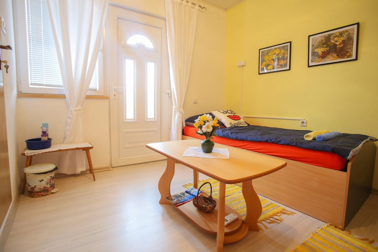 Guesthouse Adi Mostar Eksteriør billede