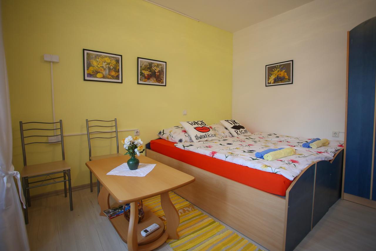 Guesthouse Adi Mostar Eksteriør billede