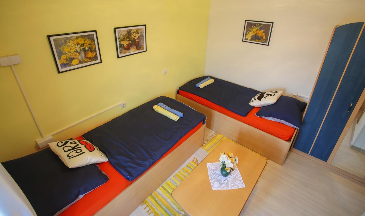 Guesthouse Adi Mostar Eksteriør billede